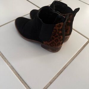 Steve Madden Black and Brown Kids Boots